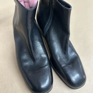 Cole Haan Black Leather Chukka Zip Boots